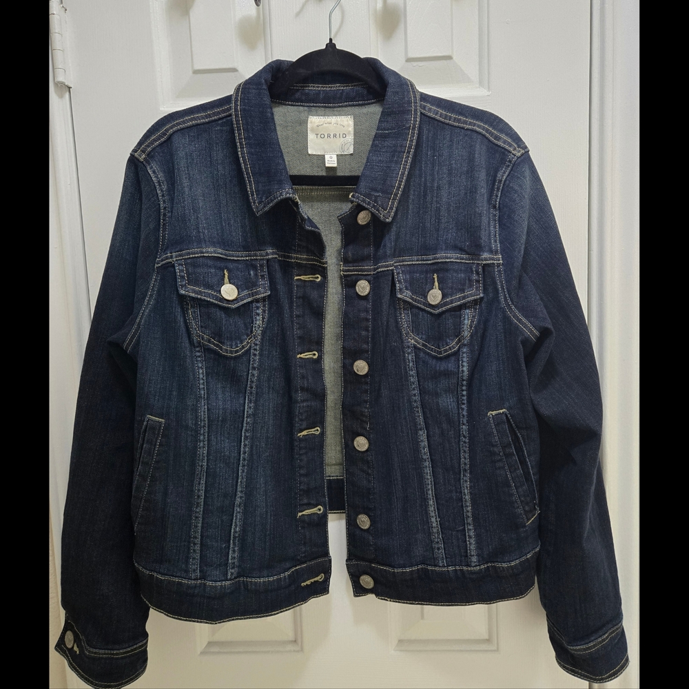 Torrid Dark Blue Denim Trucker Jacket - Women's Size 0 (L/12) EUC ✨